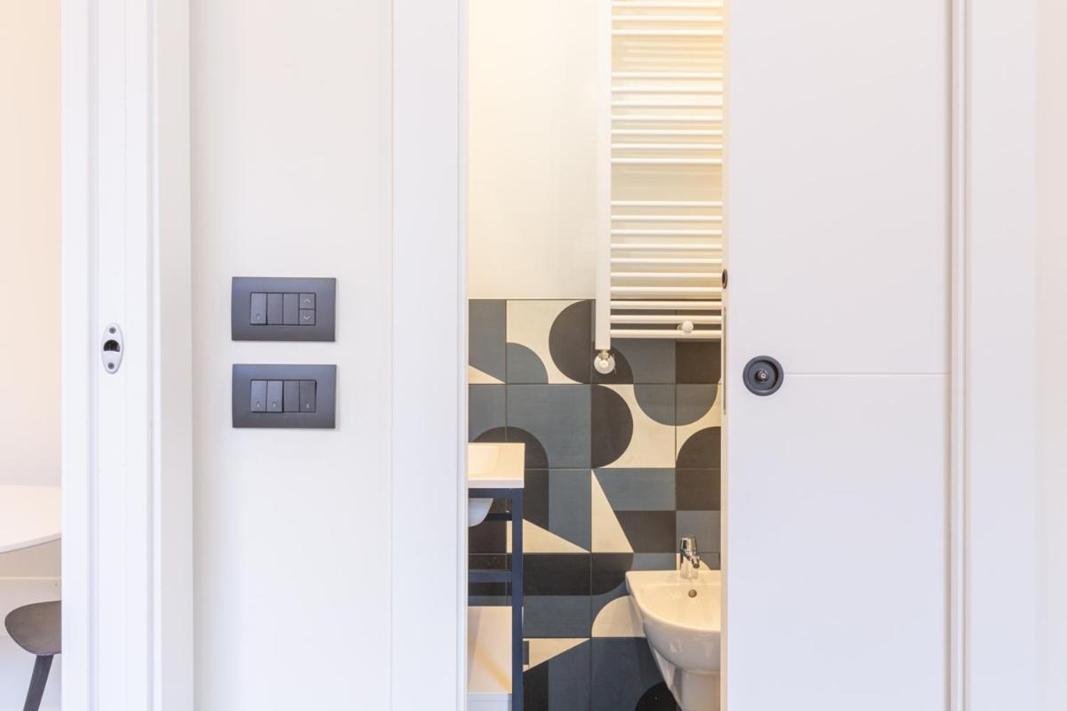 3Fo6 -Navigli-Duomo - Luxury Modern Apartment Милано Екстериор снимка